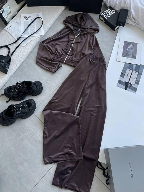 Женский прогулочный оверсайз костюм двойка: кофта и штаны турецкий велюр. Шоколадный Одесса - изображение 1