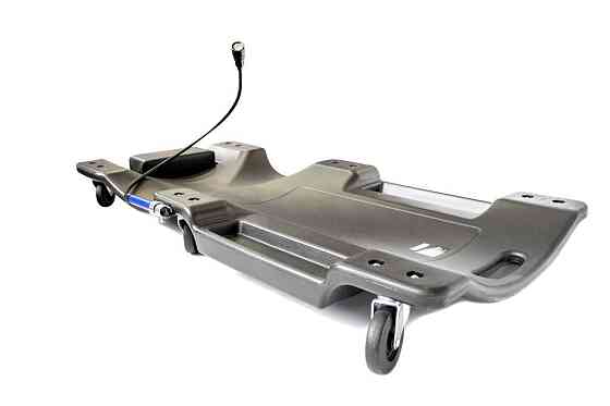 Лежак пластиковий підкатний на 6-ти колесах з ліхтарем на гнучкому подовжувачі 40 '' (1050х490х95мм) Одеса