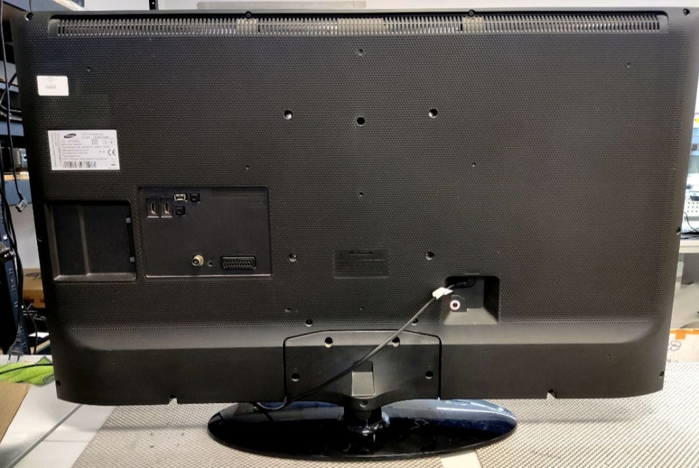 Телевизор Samsung UE40D5003BW 40 дюймів Киев - изображение 3