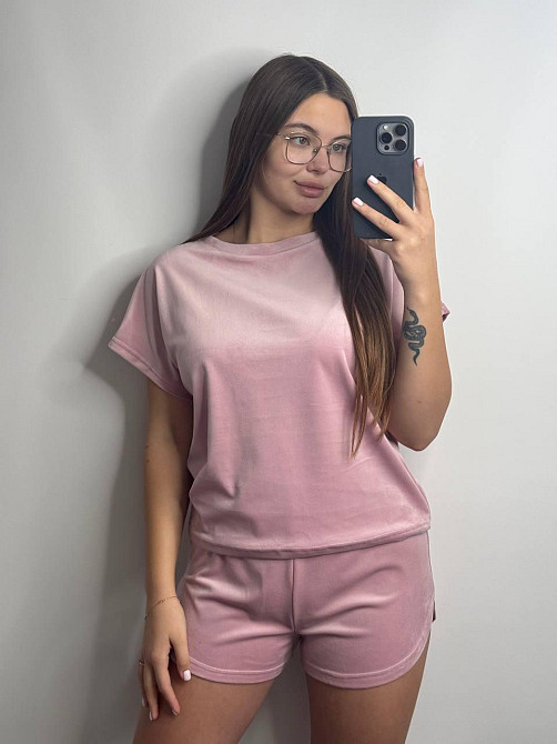 Пижама женская футболка + шорты из плюшевого велюра Пудровый M Харьков - изображение 1