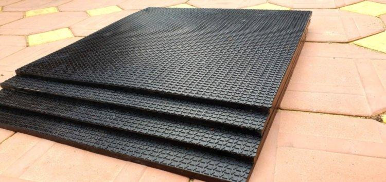 Килимок резиновий 50 на 50см товщина 7 мм під штангу або гантелі Спортивні покриття Київ - фото 2