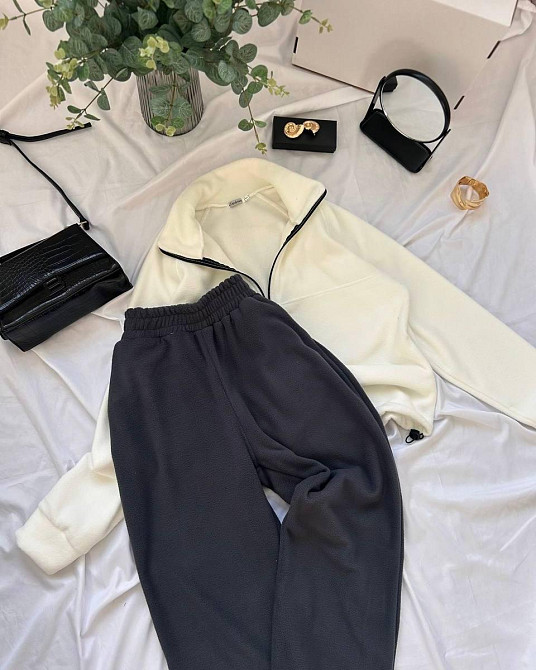 Женский теплый оверсайз костюм двойка: кофта и брюки из двухстороннего флиса Графит, 42/46 Одесса - изображение 4