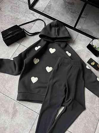 Жіночий теплий прогулянковий костюм-двійка з сердечками тринитка на флісі + ангора рубчик Графіт, 46/48 Одеса