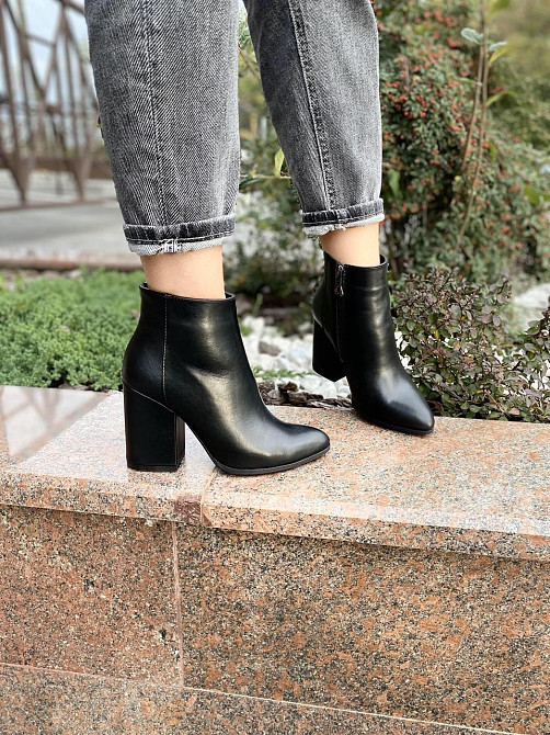 Nivelle Черевики жіночі шкіряні на підборах демісезонні чорні на блискавці 5563/9561-9549 / Чер Коломыя - изображение 8