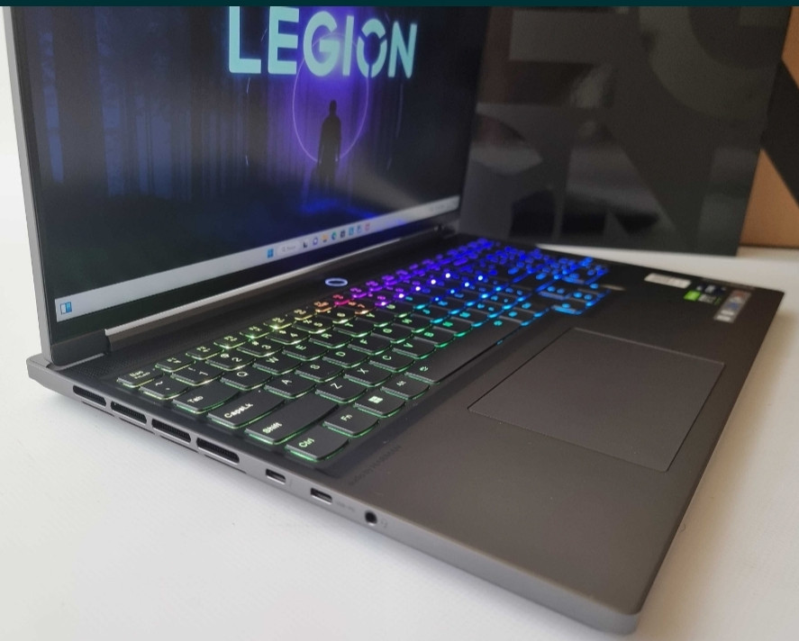 Lenovo Legion 7 (2023) I9 13900H / RTX 4070 8 Gb/ RAM 16 Gb/ SSD 1TB/ 240 Hz Ноутбук Київ - фото 2