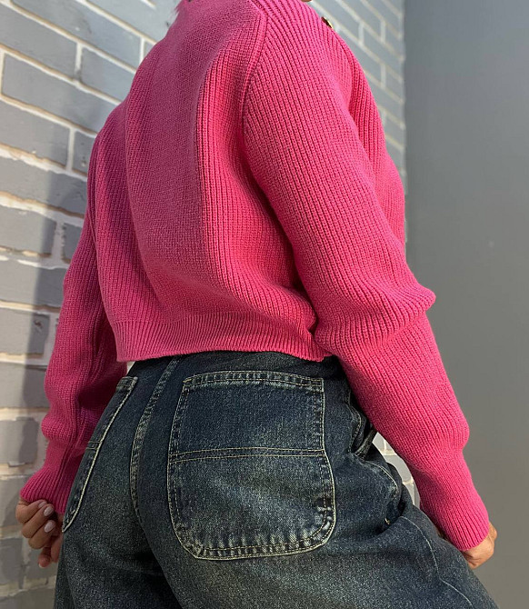 Свитер женский MIX RAY 6733 золотые пуговицы на плечах укороченный свободный, малиновий, one size Киев - изображение 3