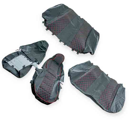 Чехлы универс. universal b ромб красные салона Мукачево