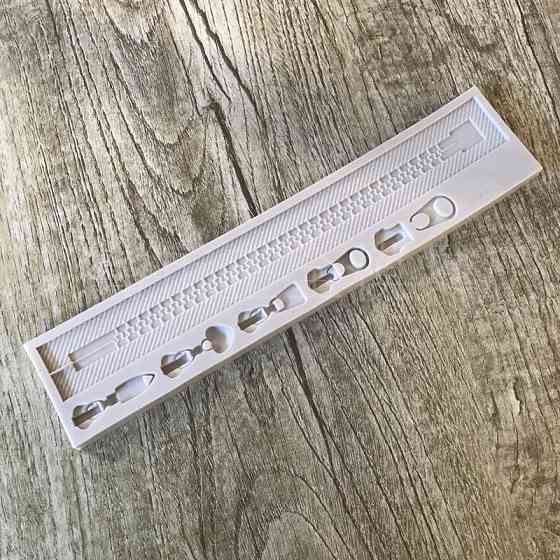 Молд кондитерський Блискавка 205 на 45 мм білий Київ