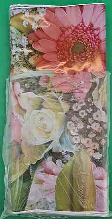 Пакет средний, плотный, ламинированный с петлевой ручкой