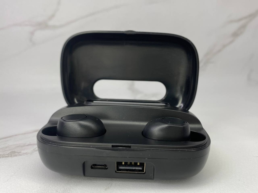 Бездротові навушники Bluetooth M9 TWS SZAMBIT з шумопоглинанням 9D Стерео Павербанк Чорні Б/В Київ - фото 2