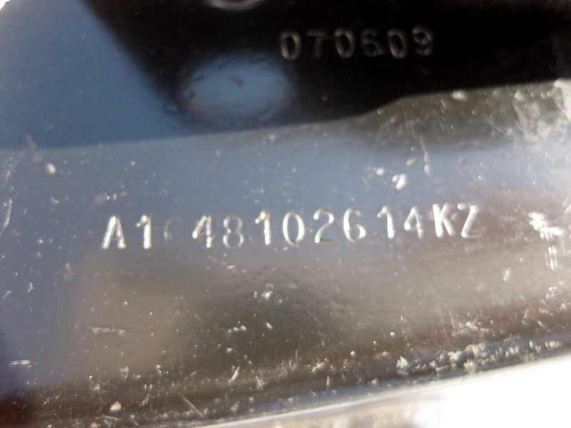 Mercedes-Benz  A1648102614 Правий кронштейн кріплення сітки - перегородки салону та багажника ML W164 Одесса - изображение 3