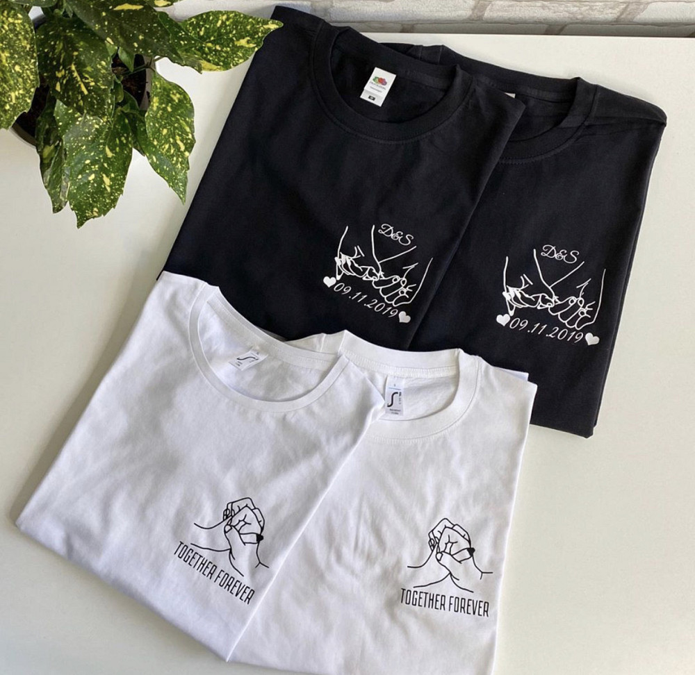 Парные футболки для парня и девушки с инициалами и вашей датой годовщины Черновцы - изображение 1