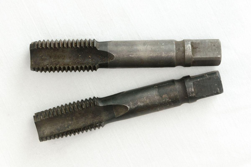 Мітчик м/р М24х3 Стандарт комплект для нарізування міцного метричного різьблення вручну та на металорізальних верстатах Харків - фото 1