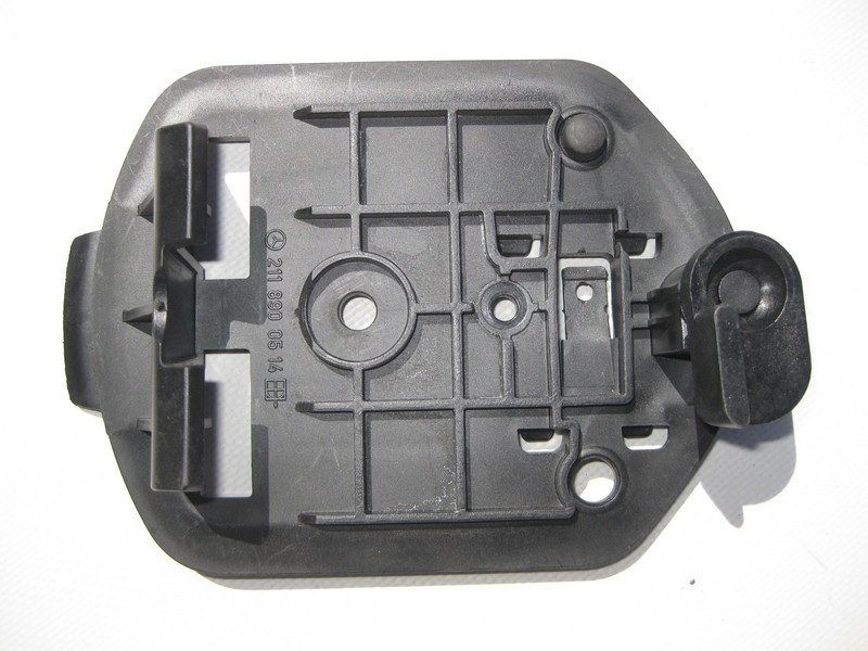 Mercedes-Benz  A2118900514 Кронштейн - утримувач аварійного знака E-Class W212 C-Class W203 W204 CLK C209 Одесса - изображение 2