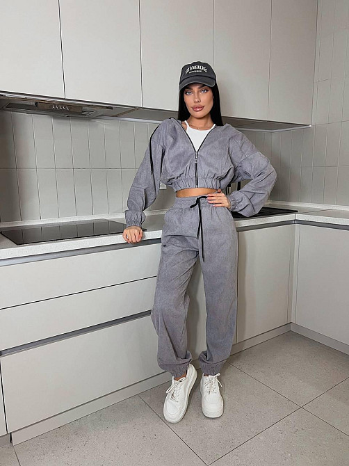 Женский прогулочный спортивный костюм двойка: кофта и штаны микровельвет Серый, 42/44 Одесса - изображение 3