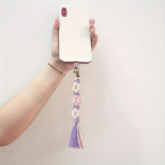 Набір макраме для ручного плетіння і в'язання брелока "Квіти" для ключів і аксесуарів 20х2. 2 см, фіолетовий Кам'янець-Подільський