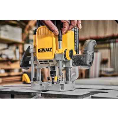 Фрезер DeWALT 2300 Вт, 9000 - 22000 об/хв, цанговий патрон 12 мм, 6.1 кг (DWE625) Вінниця