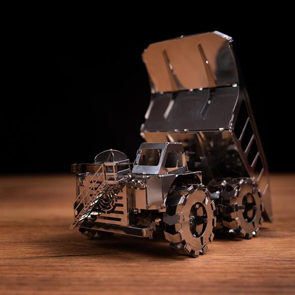 Колекційна модель-конструктор Metal Time Quarry Transporter Кар'єрний самоскид механічний (MT014) Харків - фото 3