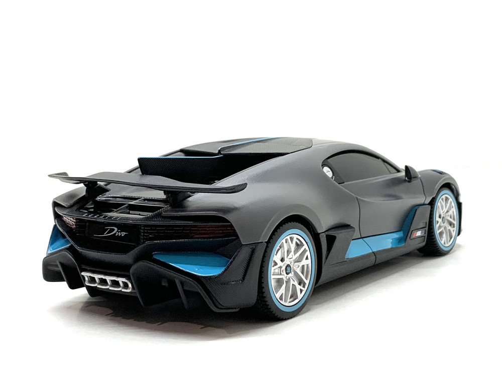 Машина Rastar на радіокеруванні Bugatti Divo масштаб 1:24 Сіра (98900) Чернігів - фото 5