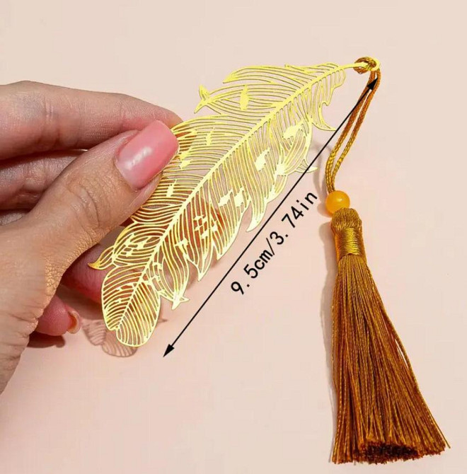 Елегантна металева закладка у формі пір’їни з китицею золотого кольору. Витончена закладка для читан Київ - фото 3