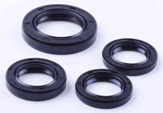 Сальники, 4 шт. - скутер 4 т 150 Мукачево