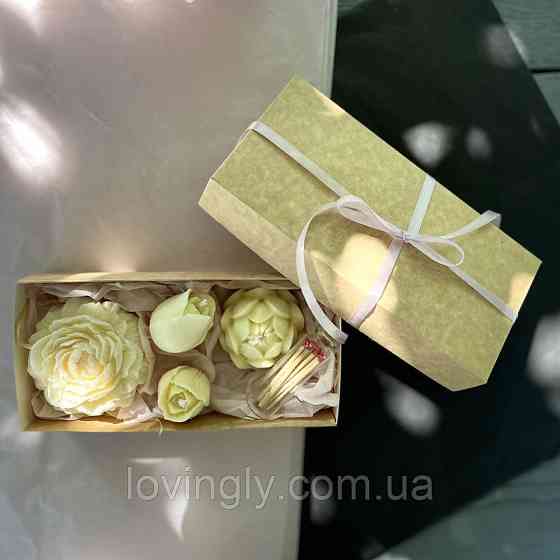 Набор натуральных свечей ручной работы в форме цветов. Ирпень