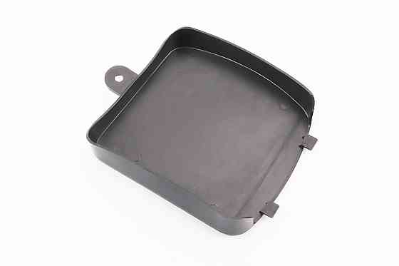 пластик - кришка доступу до карбюратора Киев