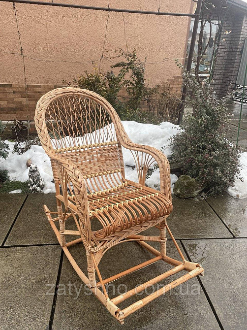 Крісло-гойдалка плетена з підставкою для ніг Київ - фото 8