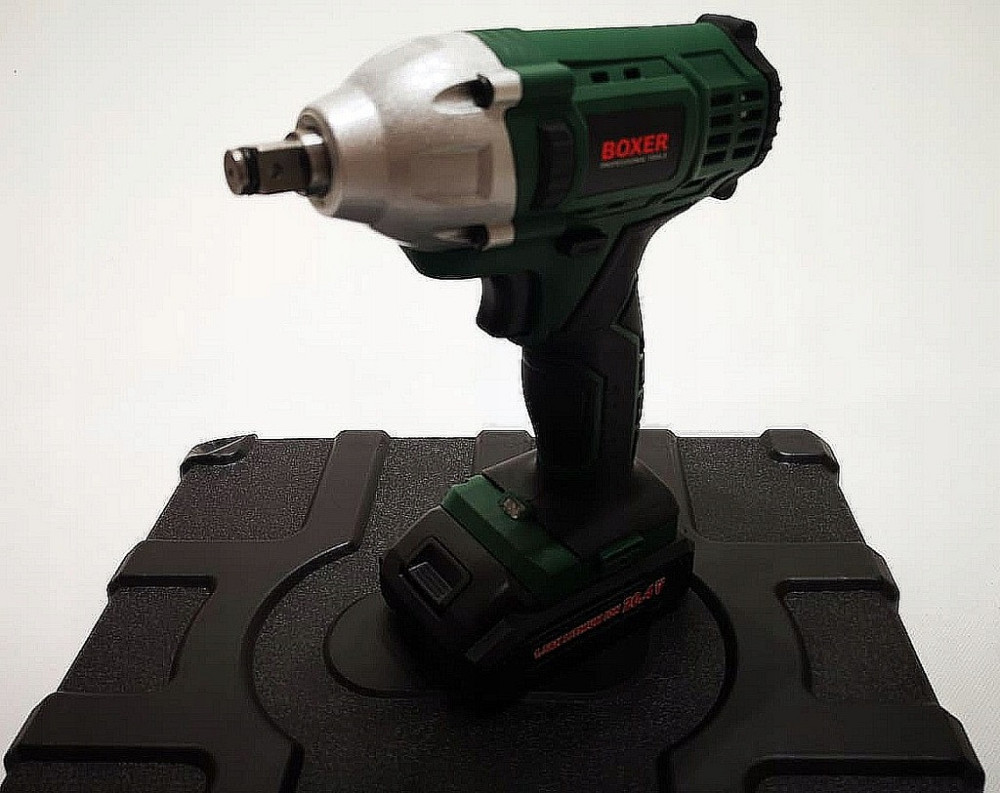 Гайковерт ударный аккумуляторный SR-023 1/2