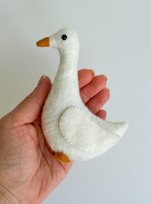 Мягкая фетровая игрушка гусь ручной работы – безопасная развивающая игрушка Киев - изображение 1