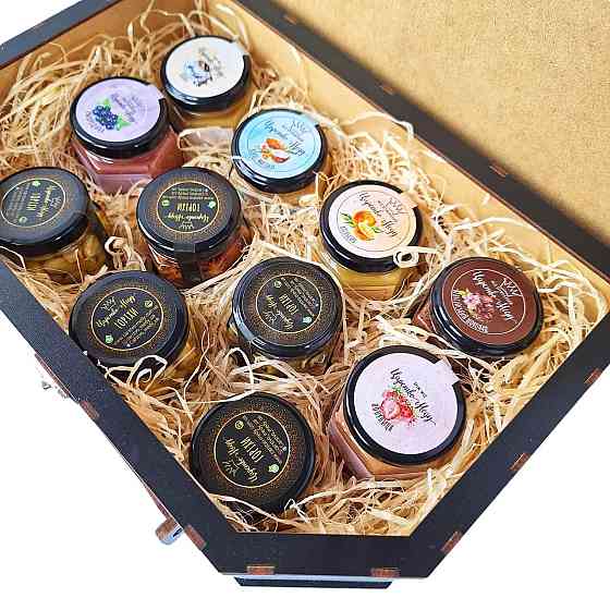 Цікавий та презентабельний подарунок на Новий рік. Велика валіза з натуральними солодощами. Одеса