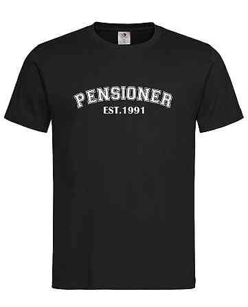 Футболка «PENSIONER EST.» — прикольная футболка , иронический принт, персонализация года, подарок другу Черный, L Городище