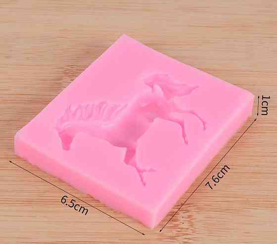 Молд силіконовий Кінь 76 на 65 мм рожевий Київ