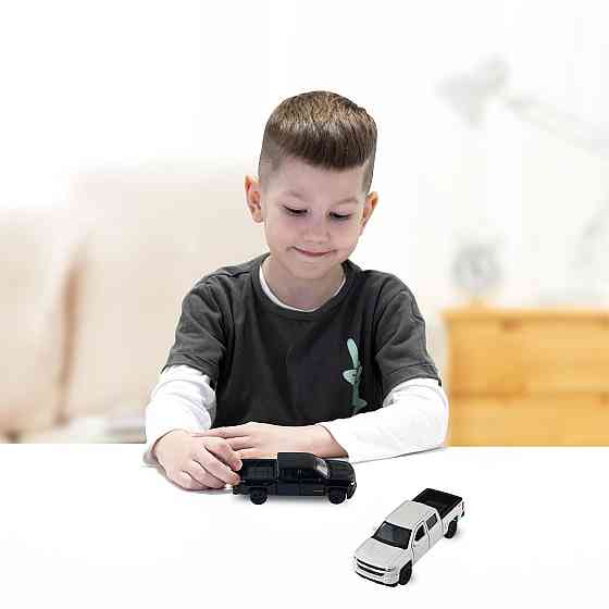 Автомодель - Chevrolet Silverado 2017 (перламутрово-білий, чорний) Дніпро