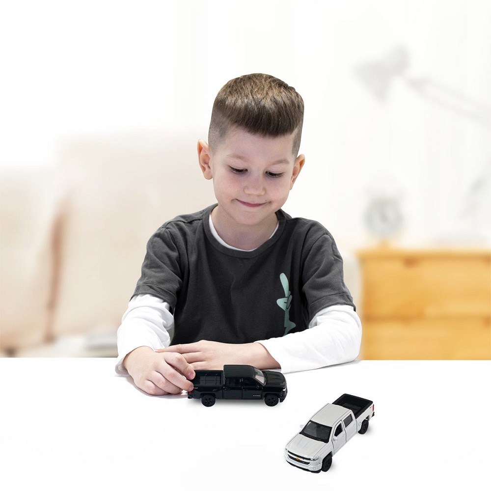 Автомодель - Chevrolet Silverado 2017 (перламутрово-білий, чорний) Дніпро - фото 3