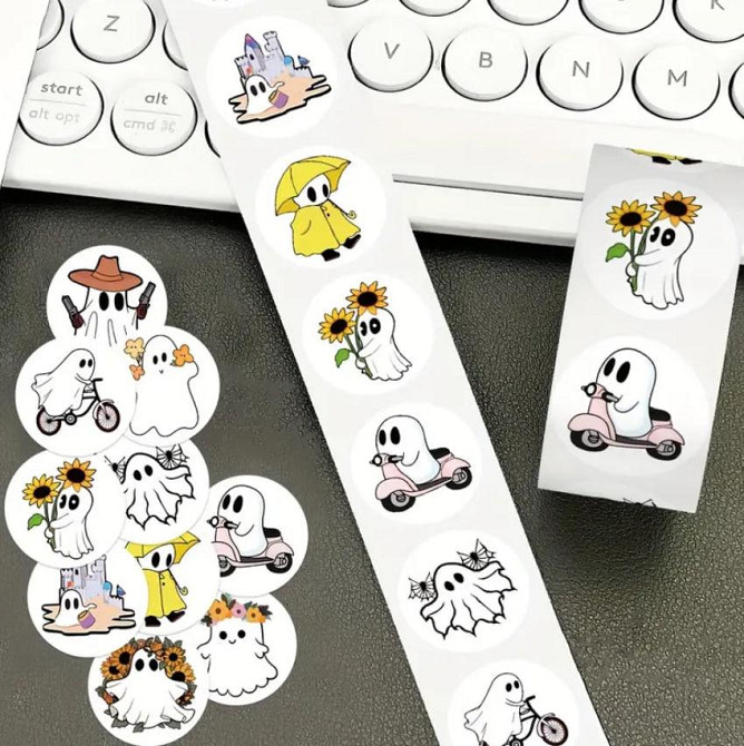 Милые мультяшные привиды – 500 шт. эстетические наклейки, 10 узоров, стикеры для бутылок с водой, ск Киев - изображение 1
