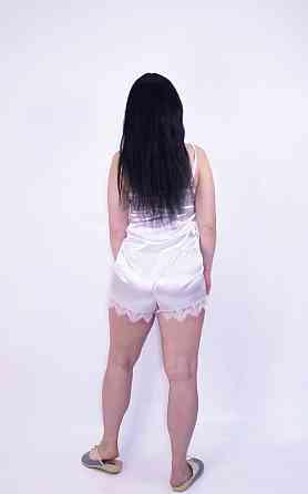 Піжама жіноча атласна з мереживом майка + шорти Білий S Харків