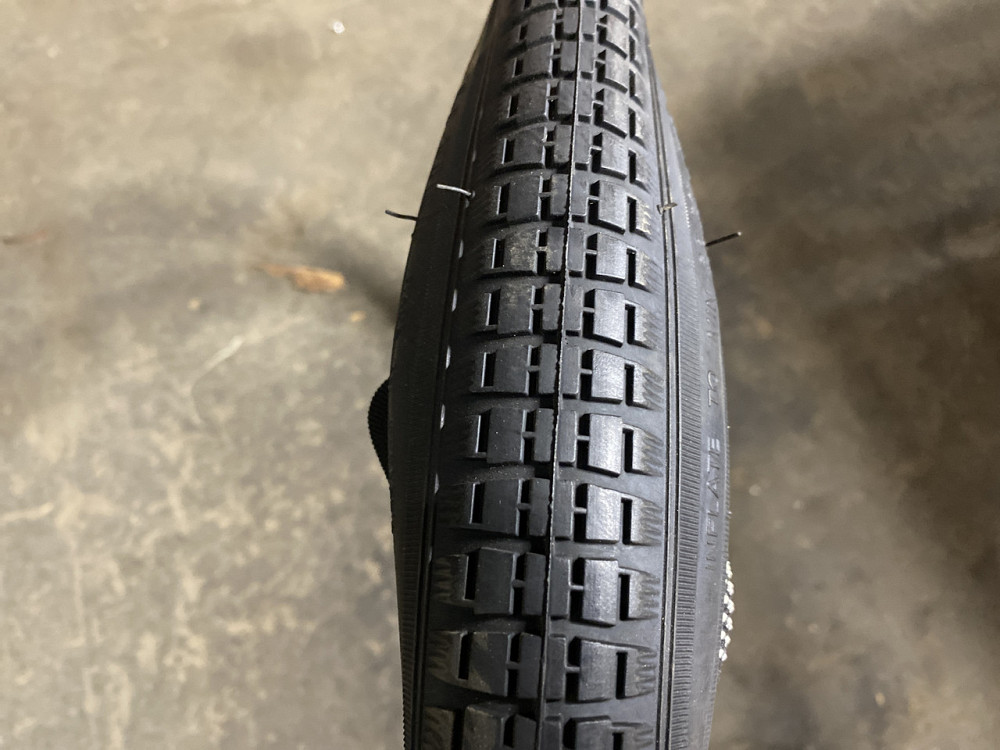 Велосипедна шина 26 * 1.1/2 x 1 5/8 S-193 (584-44) — Індонезія -3 Мукачево - фото 1