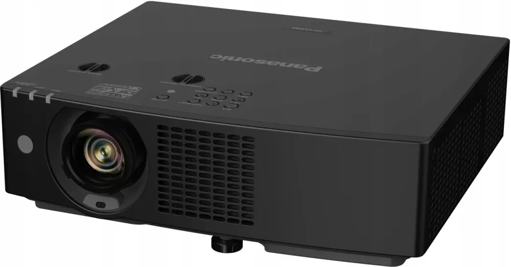 Проектор  Panasonic Pt-Vmz82B Київ - фото 1