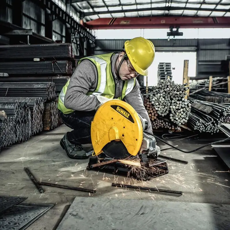 Пила монтажна мережева DeWALT D28730:2300 Вт, диск 355 мм, глибина різання 125 мм, 15,5 кг Київ - фото 16