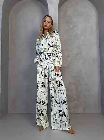 Женский стильный свободного кроя костюм из шелка сатина Одесса