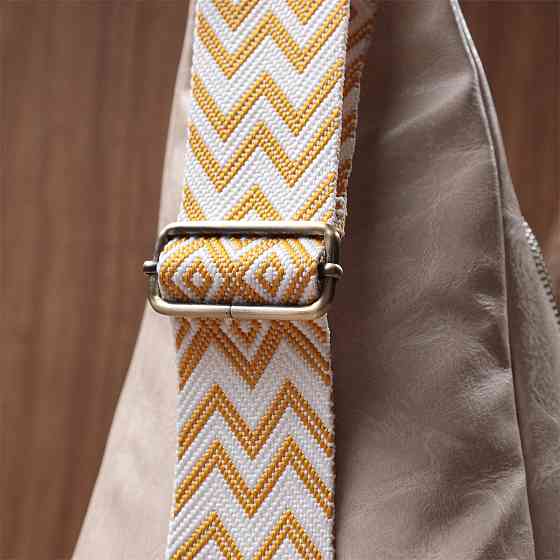 Стильна жіноча сумка з екошкіри з акцентом на текстильну лямку Білий (Vintage) Київ