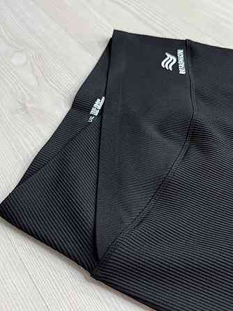 Шорты женские Kenalin 500-8 велосипедки в рубчик с V-поясом с надписью черные, черный, SM Киев