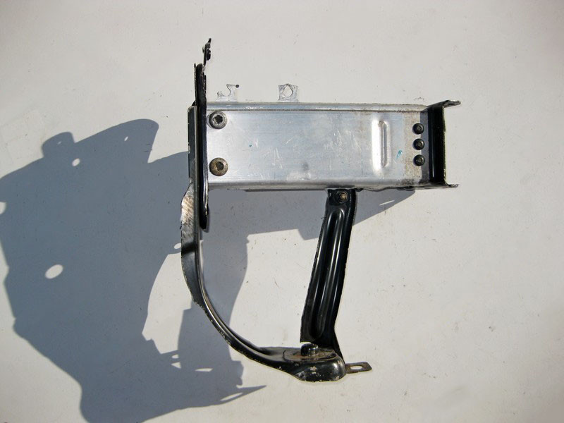 Mercedes-Benz  A2116200795 Лівий кронштейн підсилювача бампера E-Class W211 Одесса - изображение 2