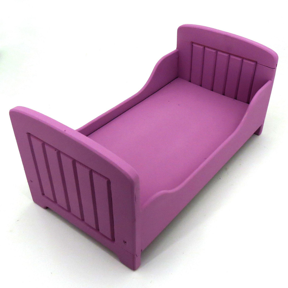Кровать для кукол 