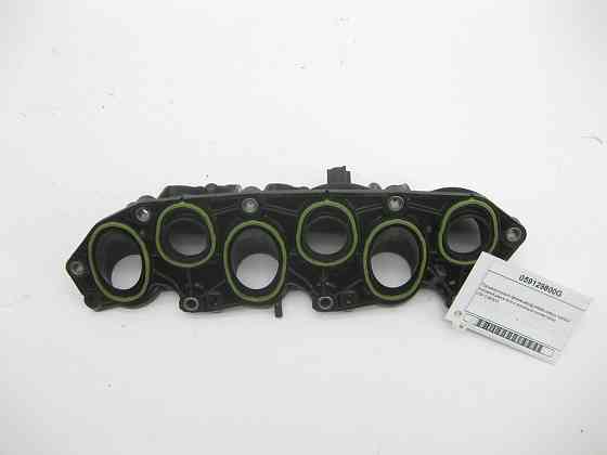 VAG  059129800G Проміжний фланець/повітропровід між правою головкою двигуна та впускним колектором Одеса