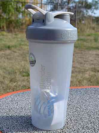 Шейкер спортивний BlenderBottle Classic Loop 28oz/820ml Grey Кам'янське