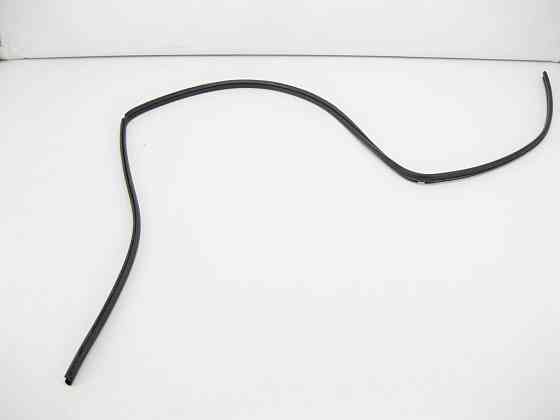 Mercedes-Benz  A2137820000 Гумовий ущільнювач скляного даху середня секція П-подібна E-Class W213 B-Class W247 EQA H243 Одеса