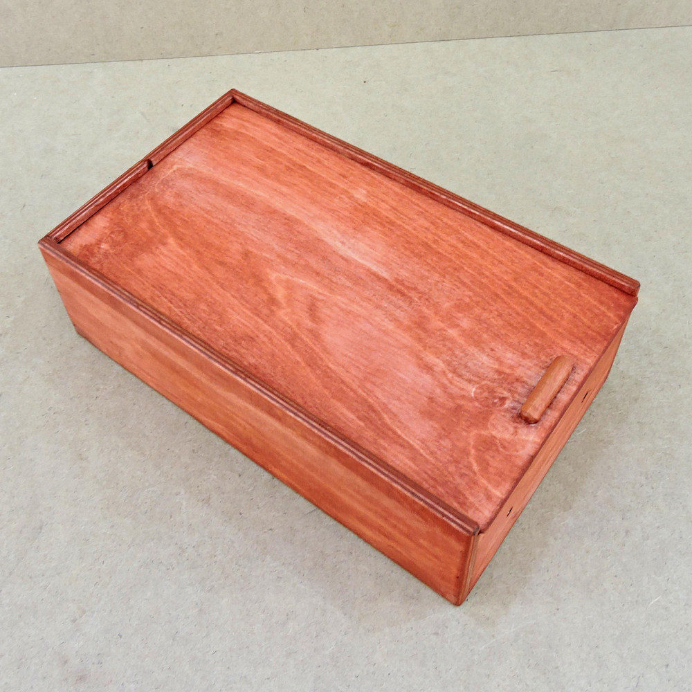 Подарочная коробка 