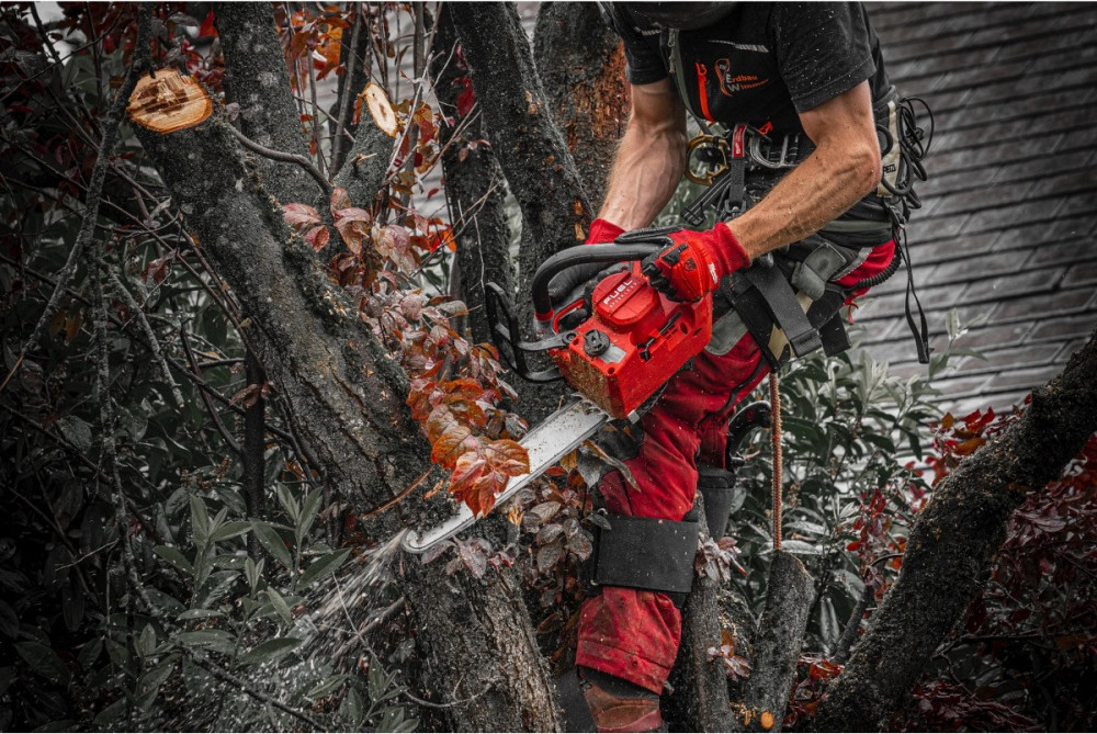 Пила цепная аккумуляторная MILWAUKEE M18 FTHCHS35-802, 493349922222 Одесса - изображение 4